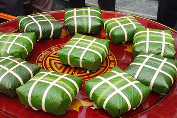 Bánh chưng Bờ Đậu - món ăn hot nhất mỗi dịp Tết Nguyên đán.