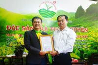Giá Chè Tân Cương Thái Nguyên 500g: Bí Quyết Chọn Quà Biếu