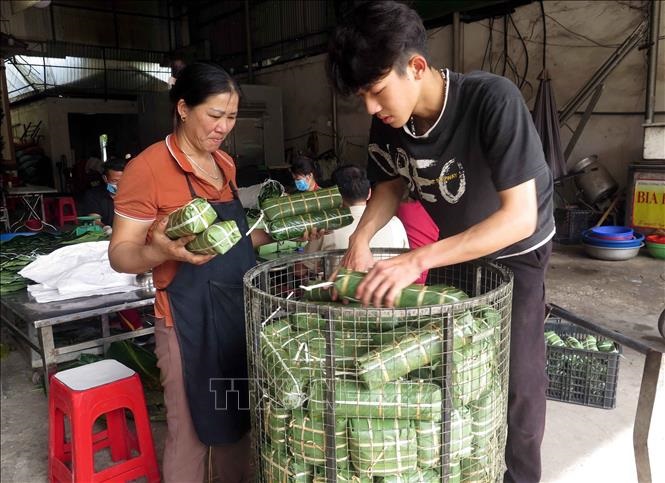 Bánh chưng Bờ Đậu giá bao nhiêu 1 cái? Bảng giá mới nhất