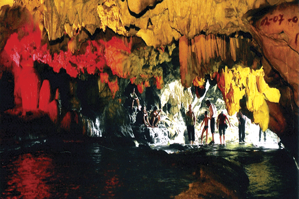 Du lịch Hang Phượng Hoàng đầy sức hấp dẫn