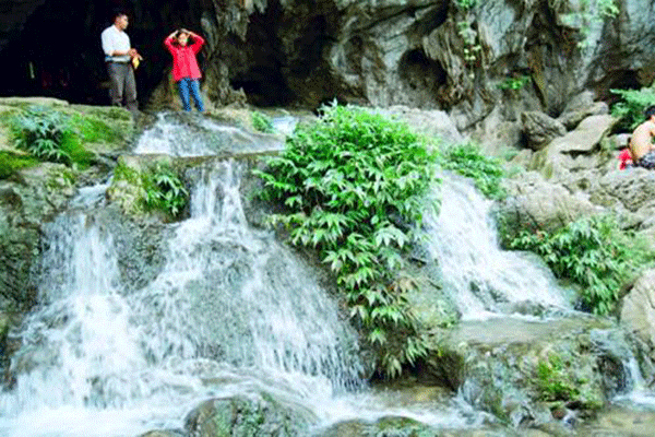 Hang Phượng Hoàng đầy hấp dẫn và lôi cuốn