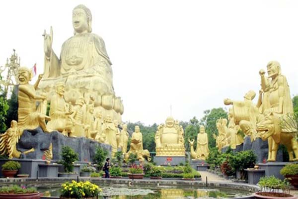 Đến khu du lịch Hồ Núi Cốc có gì đặc biệt?